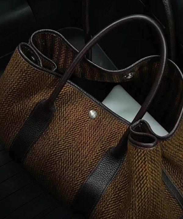 Simple Style Chocolate Large Capacity Satchel Bag Handbag Cheap - Image 3